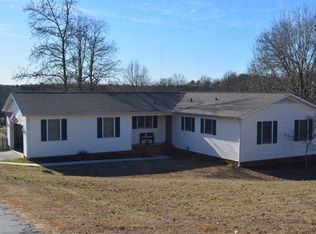 132 Wells Dr, Boiling Springs, SC 29316