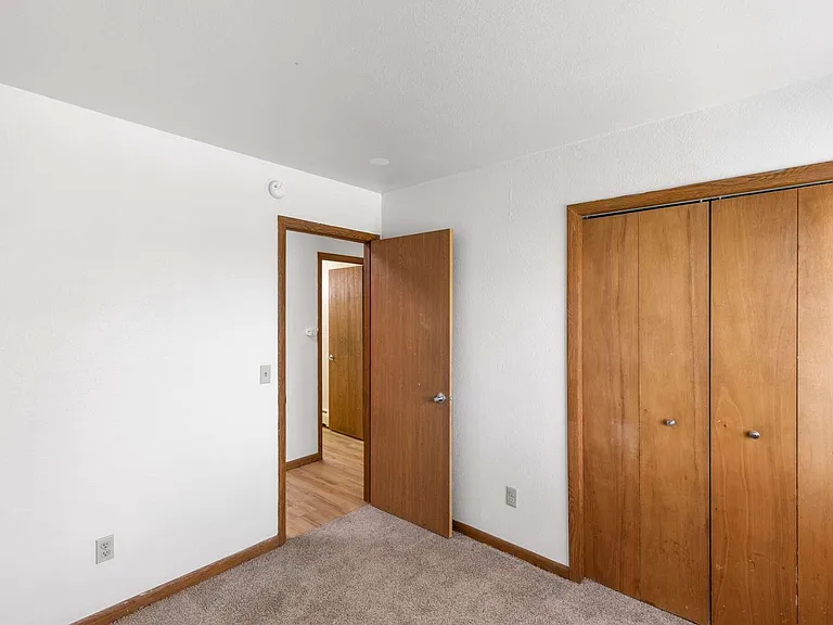 York Hills Apartments ( York Hills Apts LLC) — Photo 36