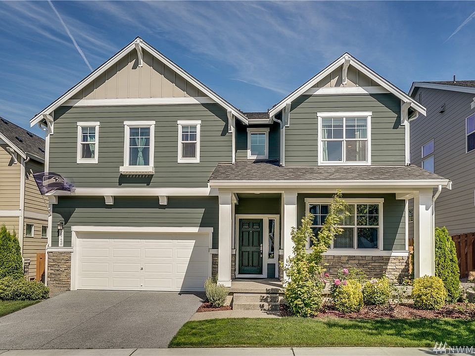 Come check out this stunning Polygon 4 Bedroom Craftsmen! 2 Car Garage, inviting front porch and beautiful stone exterior details. This Community offers so much in great Auburn Living!