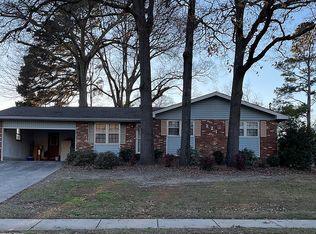 221 Burns Dr, Warner Robins, GA 31088