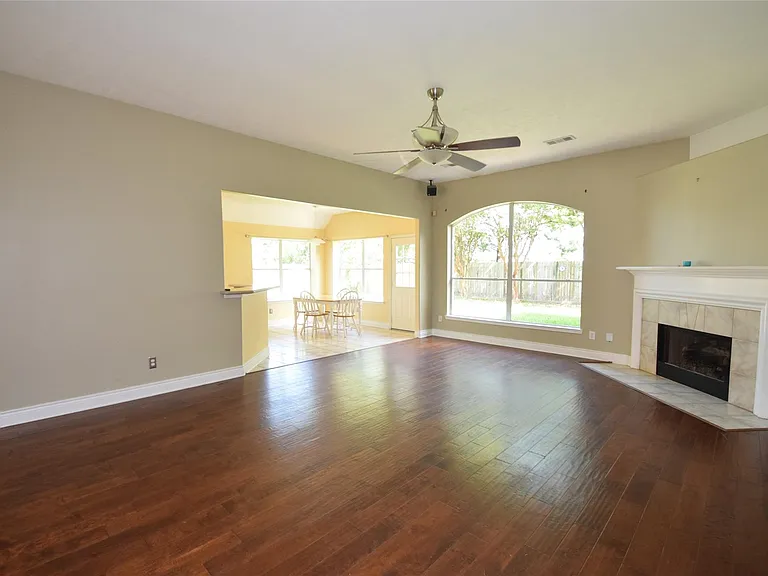 6327 Merona Ln — Photo 14