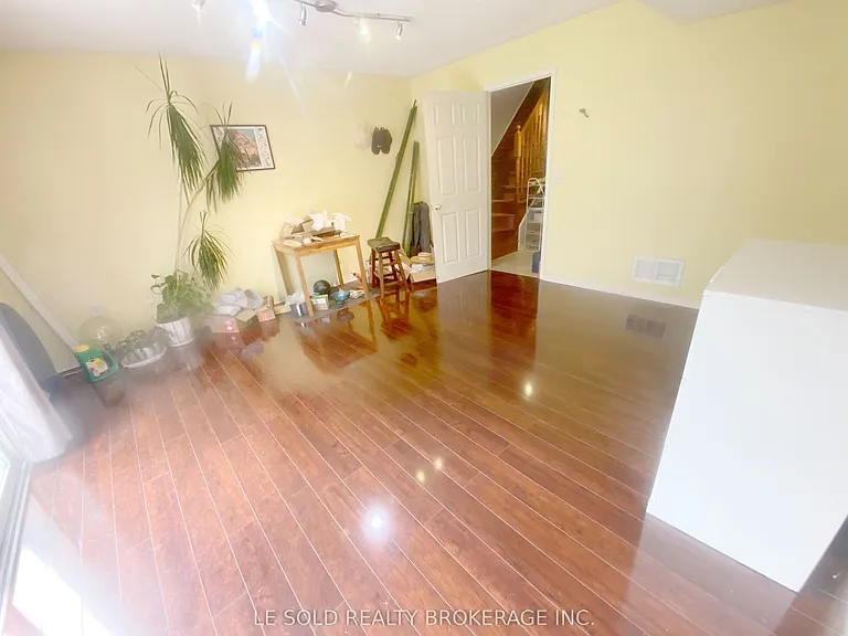 888 Scollard Ct — Photo 24