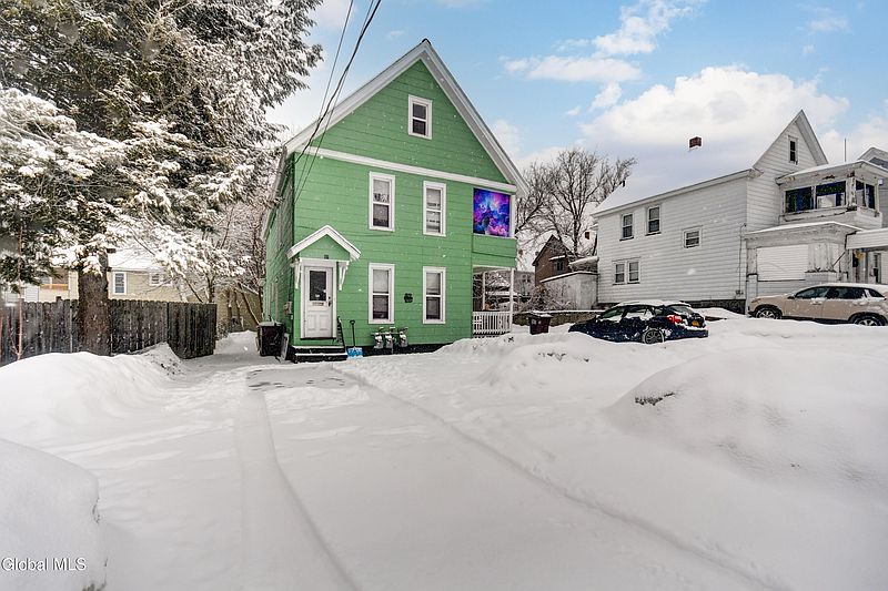 3rd image of 67 6th Avenue