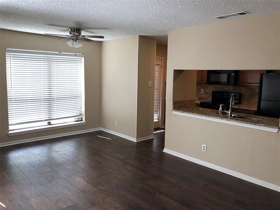 Cloisters Condominiums Arlington, TX Zillow