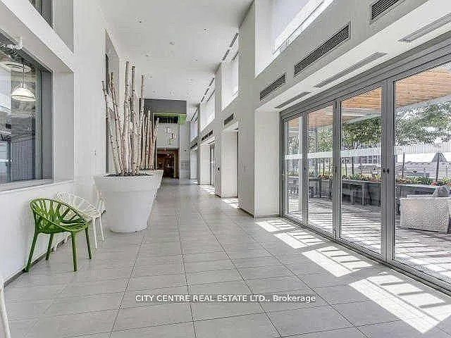 365 Prince Of Wales Dr #601 — Photo 35