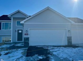 1748 Squirrel Way, New Richmond, WI 54017