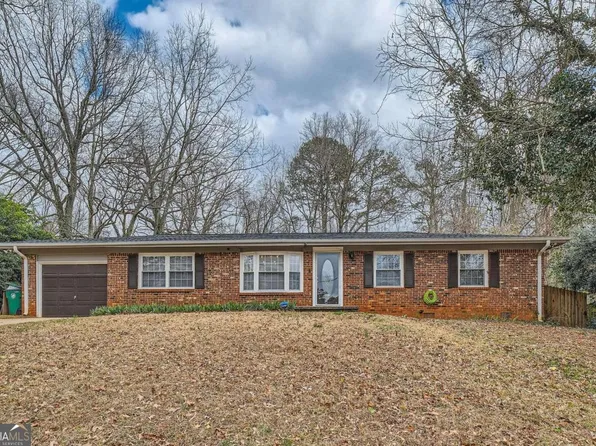 2248 Greenway Dr, Decatur, GA 30035