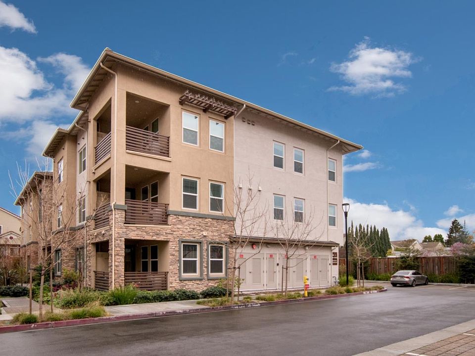 1st image of 1110 Karby Ter Unit 102