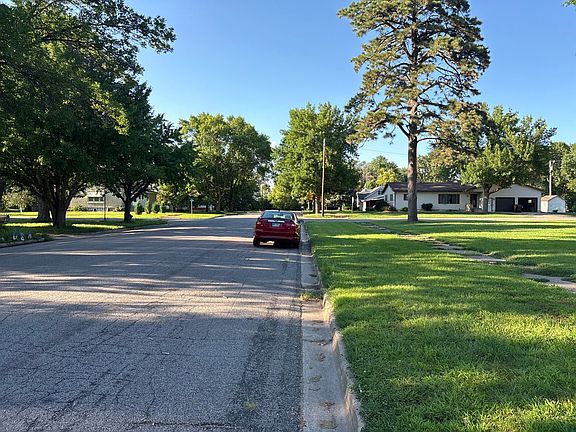 4th image of 431 3rd St