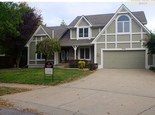 7723 Twilight Ln, Lenexa, KS 66217