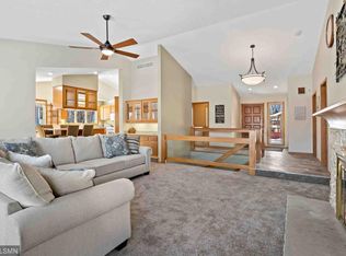 7765 Carnelian Ln, Eden Prairie, MN 55346
