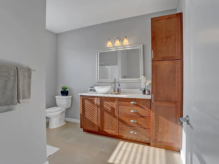 CenterPointe Apartments — Photo 34