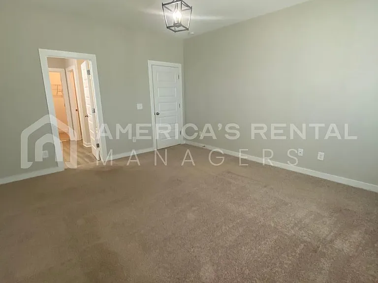 240 County Road 1701 — Photo 26