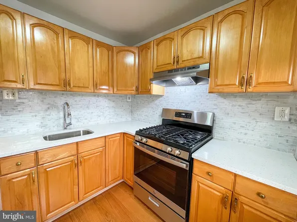 5449 N Marvine St, Philadelphia, PA 19141