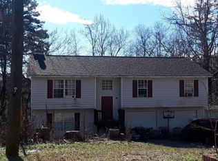 459 W Jefferson St, Hoschton, GA 30548