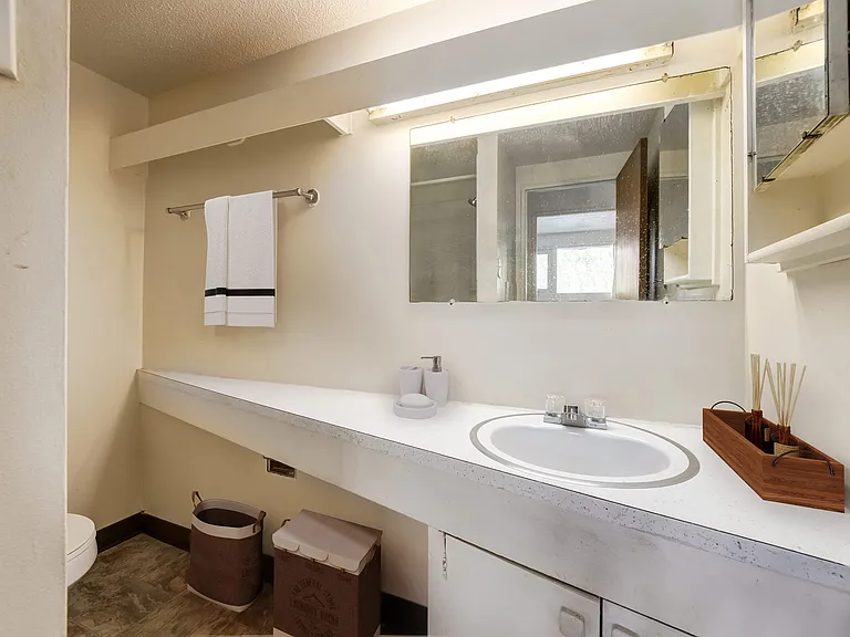 1340 University Dr NW #223 — Photo 6