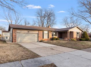 4744 Tonga Dr, Saint Louis, MO 63128