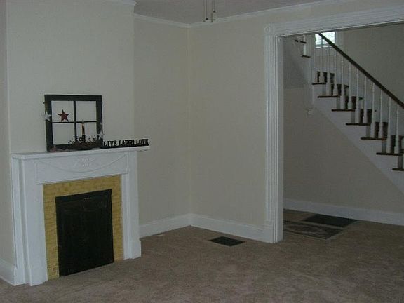5th image of 427 W South St