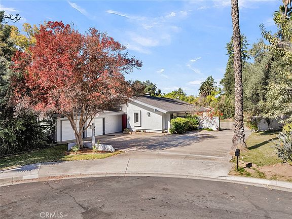 4th image of 2110 Hathaway Pl