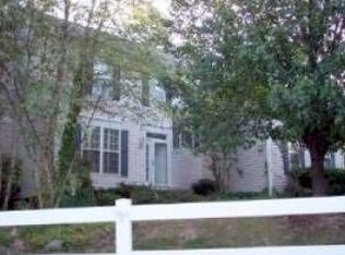 3916 Gisbourne Dr, Jamestown, NC 27282