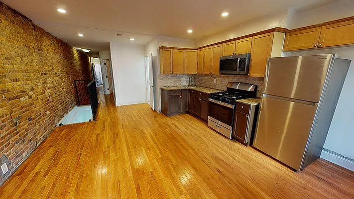 Rented by Heights Realty Advisors | media 1