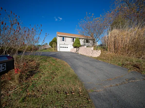 25 Broadturn Road, Scarborough, ME 04074