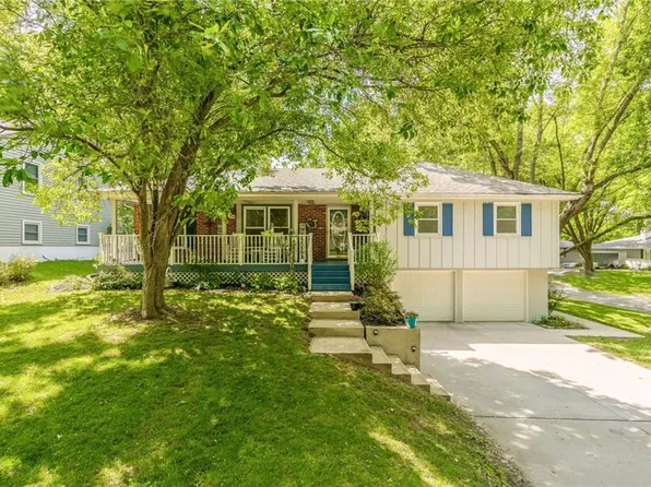 805 Houston Ln, Liberty, MO 64068