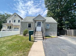 129 Middlesex Ave, Iselin, NJ 08830