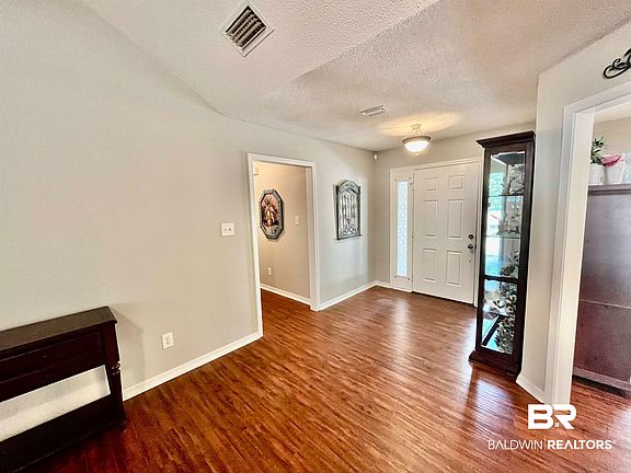 5th image of 8080 Celeste Rd