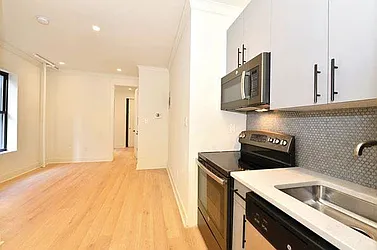 Rented by ROUND CUBE GROUP LLC