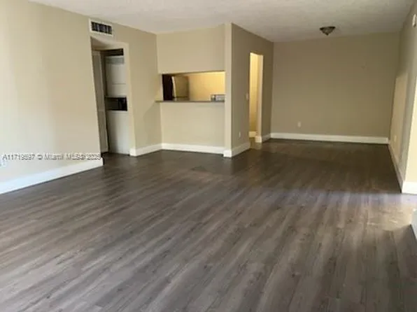 8550 SW 149th Ave APT 712, Miami, FL 33193