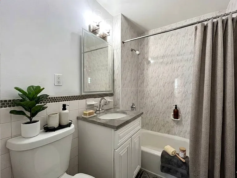 924 Hancock St #2 — Photo 25