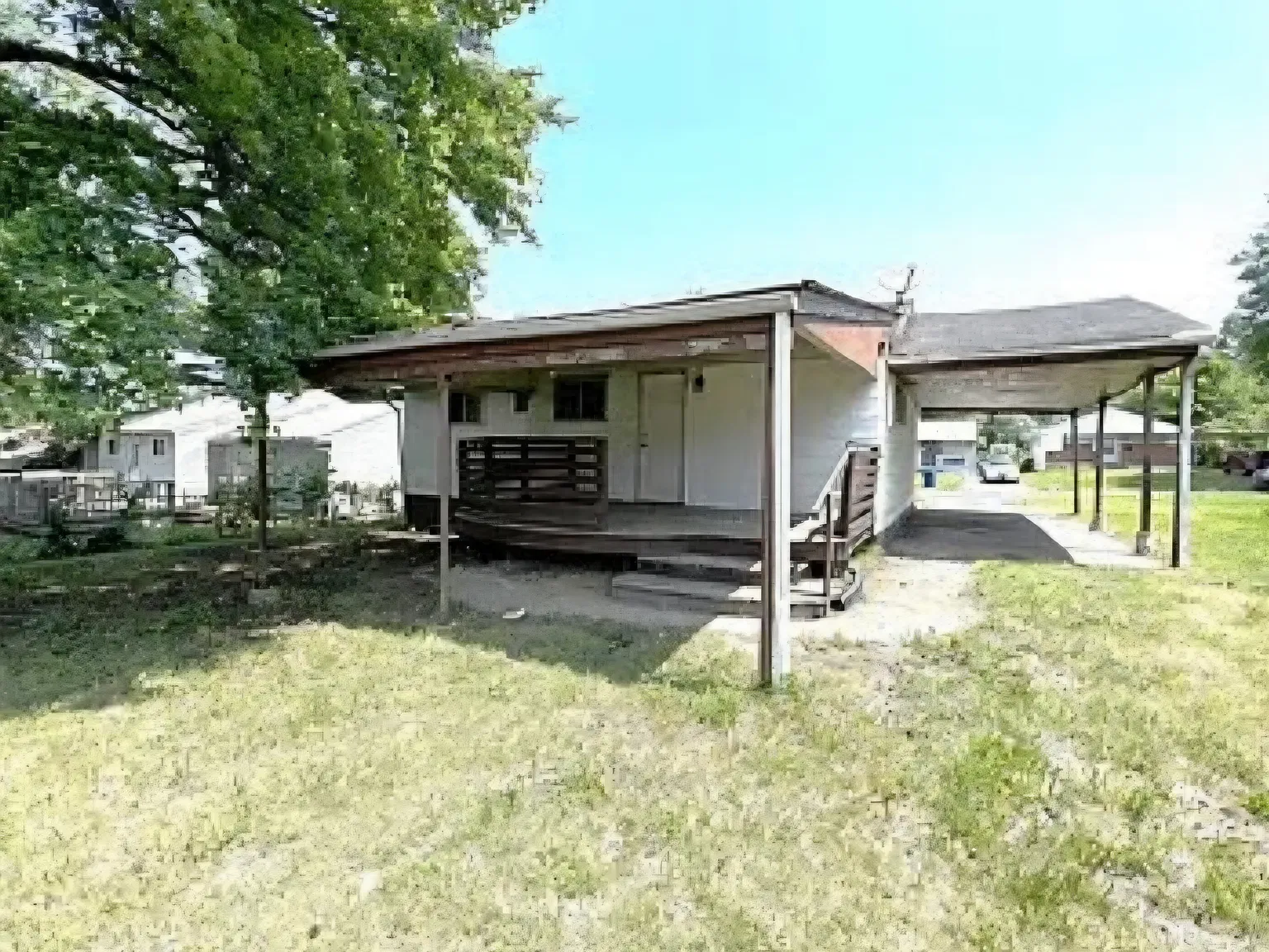 3 bed, 873 sqft, $995 — Photo 1