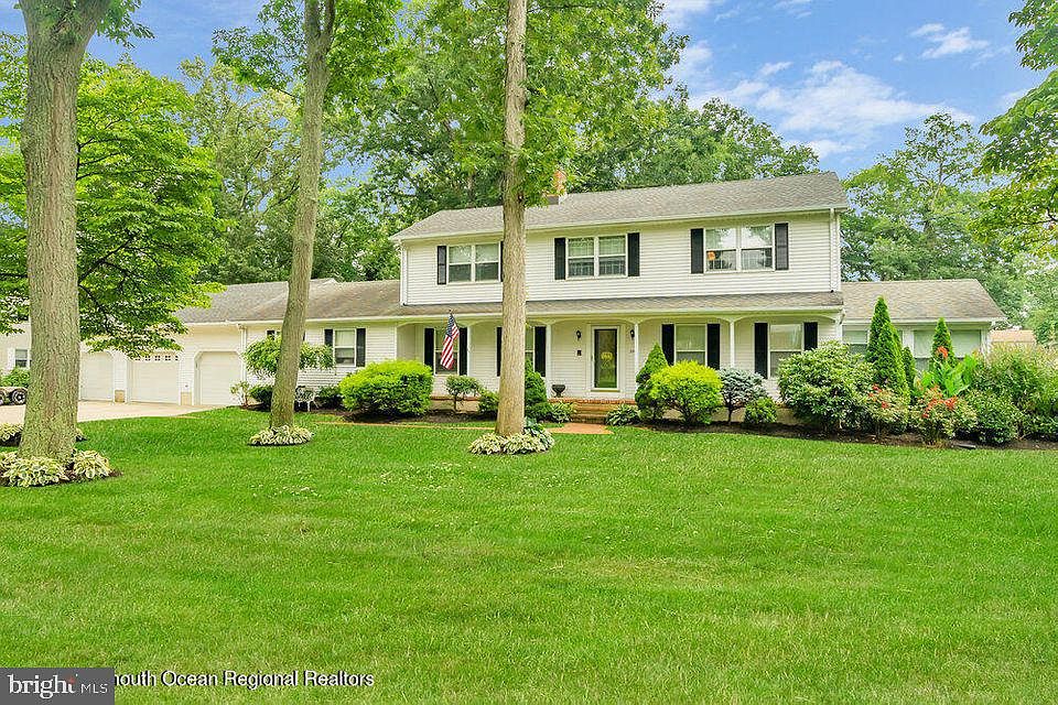 1st image of 629 Duchess Ct