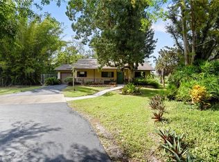 661 31st St SW, Naples, FL 34117