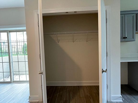 4th image of 7621 Leonard Dr #1