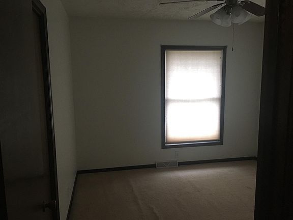 3rd image of 2623 N 125th Ave