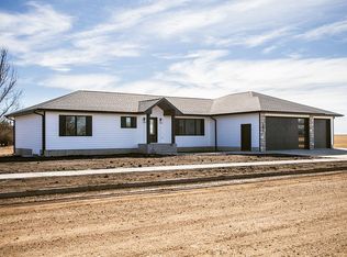 301 W 2nd St, Marion, SD 57043