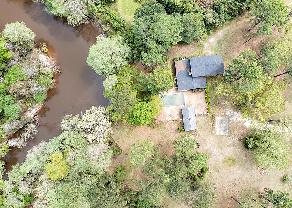 1st image of 454 Creekside Dr