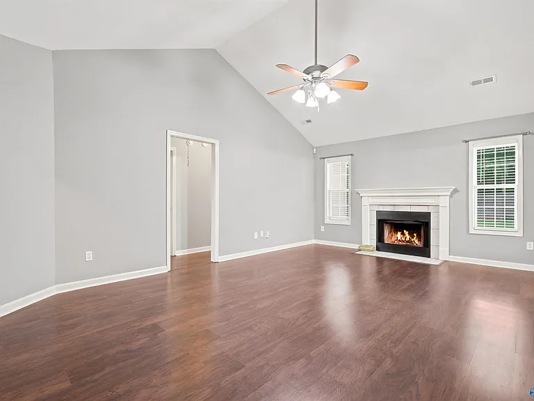 2524 Clovis Rd SW — Photo 3