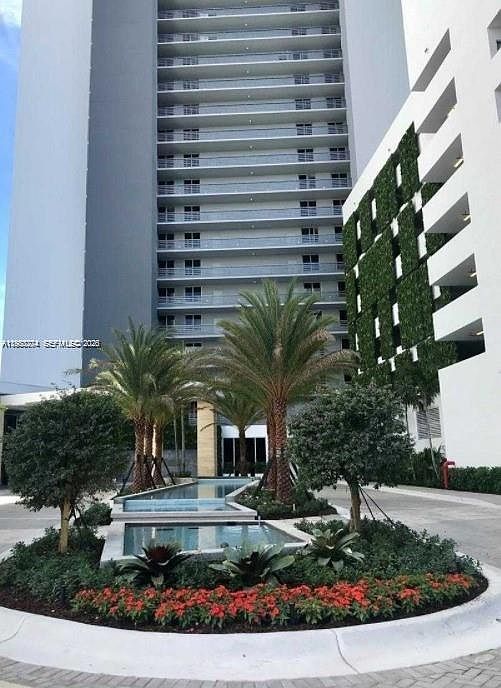 1st image of 16385 Biscayne Blvd Unit 2702