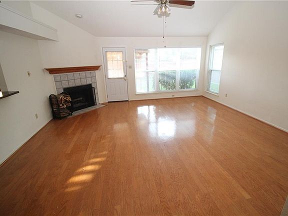 2nd image of 6821 Outland Dr