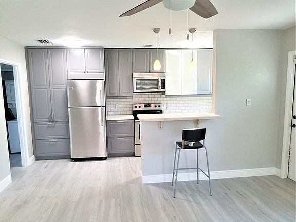 5th image of 1123 N 17th Ave #1