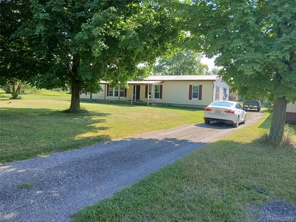 1938 N Englehart Rd, Deford, MI 48729