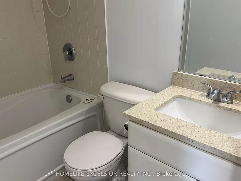 36 Lee Centre Dr #1515 — Photo 21