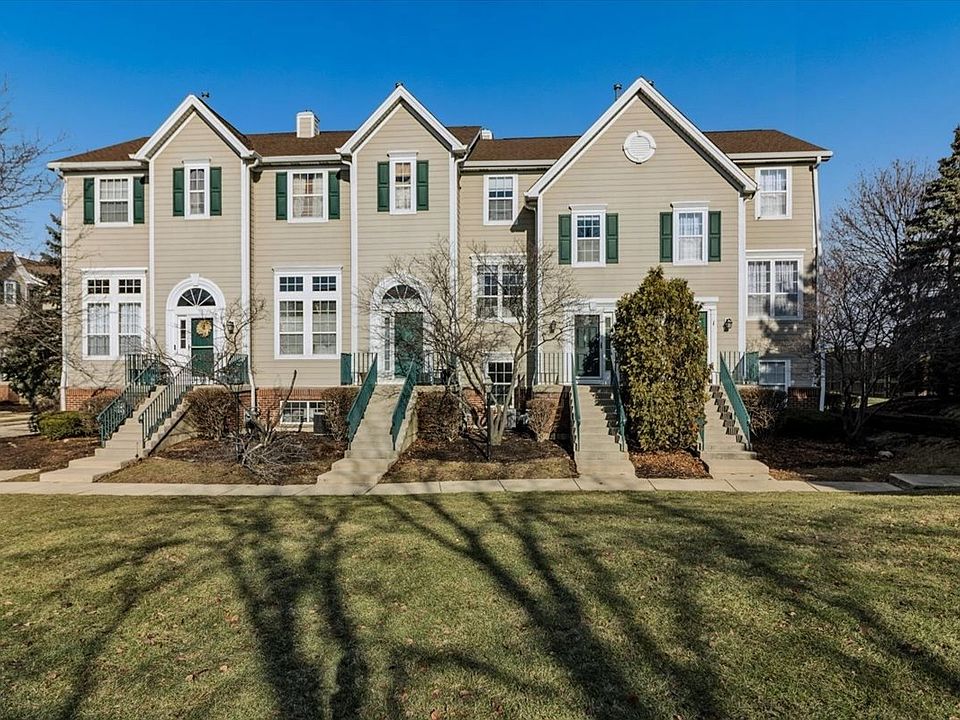 1st image of 2416 Courtyard Cir Unit 2