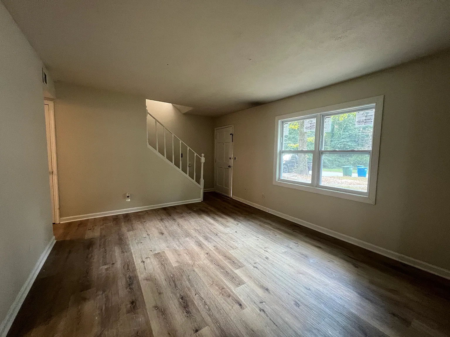 2 bed, 2.5 bath, 1160 sqft, $1,600 — Photo 4