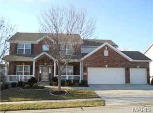 6553 Crescent View Dr, Saint Louis, MO 63129