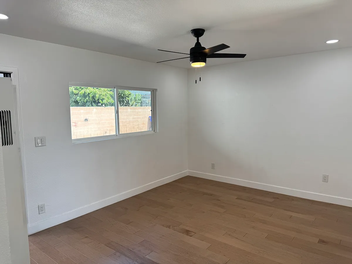 Building Photo - 10543 Campbell Ave #4