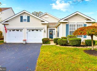 10 Powderhorn Way, Allentown, NJ 08501